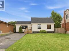 481 UPPER GAGE Avenue Hamilton Ontario, L8V 4J2
