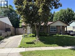 94 WENDOVER Drive Hamilton Ontario, L9C 5X5