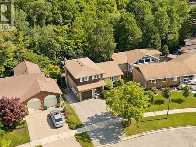 8 PERIN Place Kitchener Ontario, N2P 1L5 - 4 Bedrooms Home For Sale