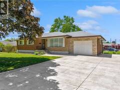 5 ARMOUR Drive Welland Ontario, L3C 2N7