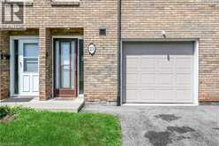 23 ROSEDALE Court | Hamilton Ontario | Slide Image Three