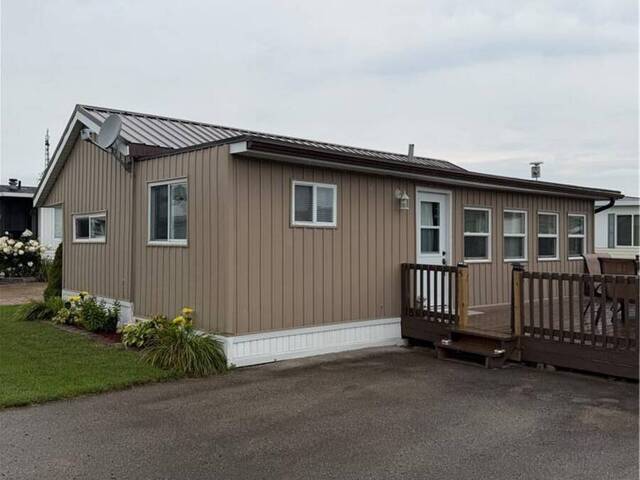 92 CLUBHOUSE Road Unit# 25 Turkey Point Ontario, N0E 1T0 - 2 Bedrooms Home For Sale