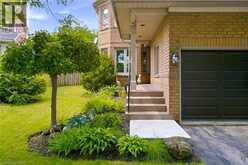 213 FELLOWES Crescent | Waterdown Ontario | Slide Image Two