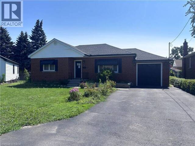 48 MOUNTAIN Avenue N Hamilton Ontario, L8G 3N9 - 2 Bedrooms Home For Sale