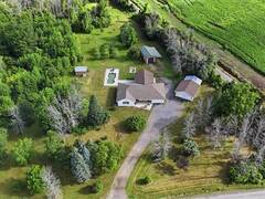 16 BONISTEEL Road Quinte West Ontario, K8V 5P8