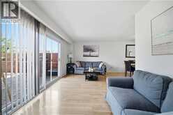 230 SUNSET Boulevard | Cambridge Ontario | Slide Image Ten