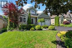 6 CREEKSIDE Drive | Niagara-on-the-Lake Ontario | Slide Image Three