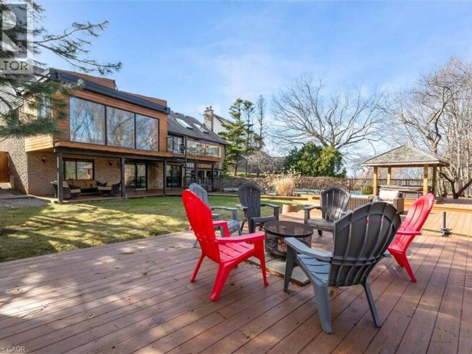 39 HILTS Drive, Hamilton, Ontario L8G 3H5