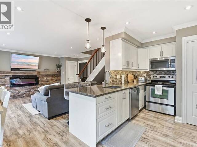 469 CLARIDGE Road Unit# 6 Burlington Ontario, L7N 2S1 - 2 Bedrooms Home For Sale