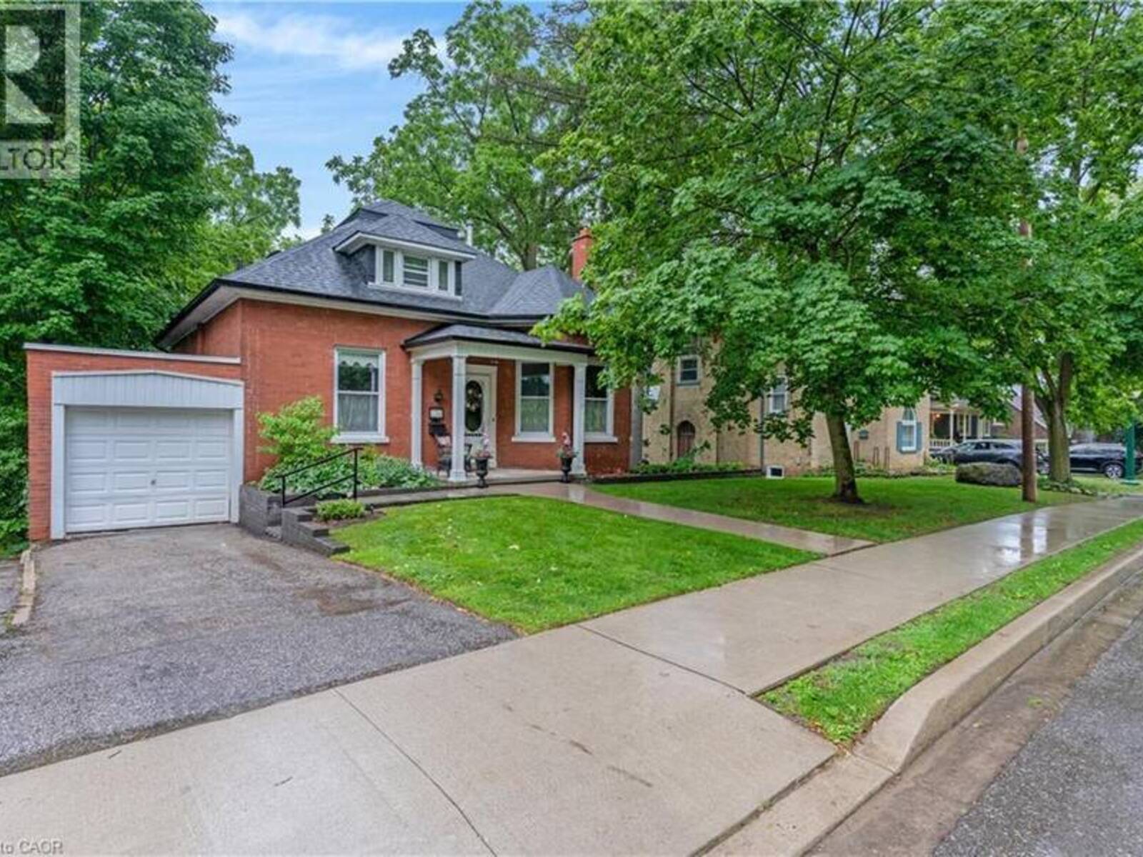 136 BLAIR Road, Cambridge, Ontario N1S 2J4
