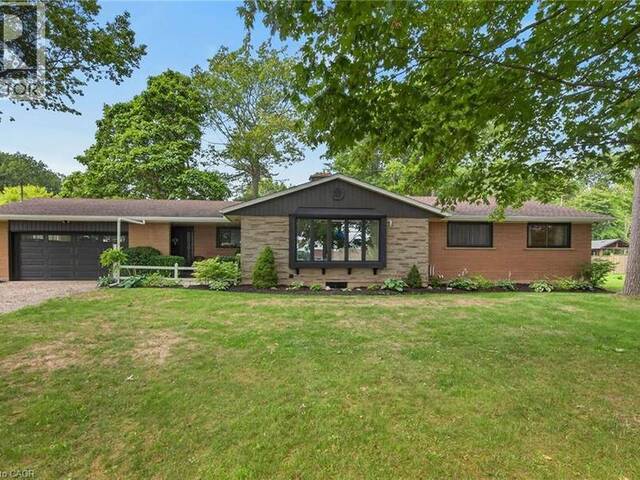 7079 RAINHAM Road Dunnville Ontario, N1A 2W8 - 5 Bedrooms Home For Sale