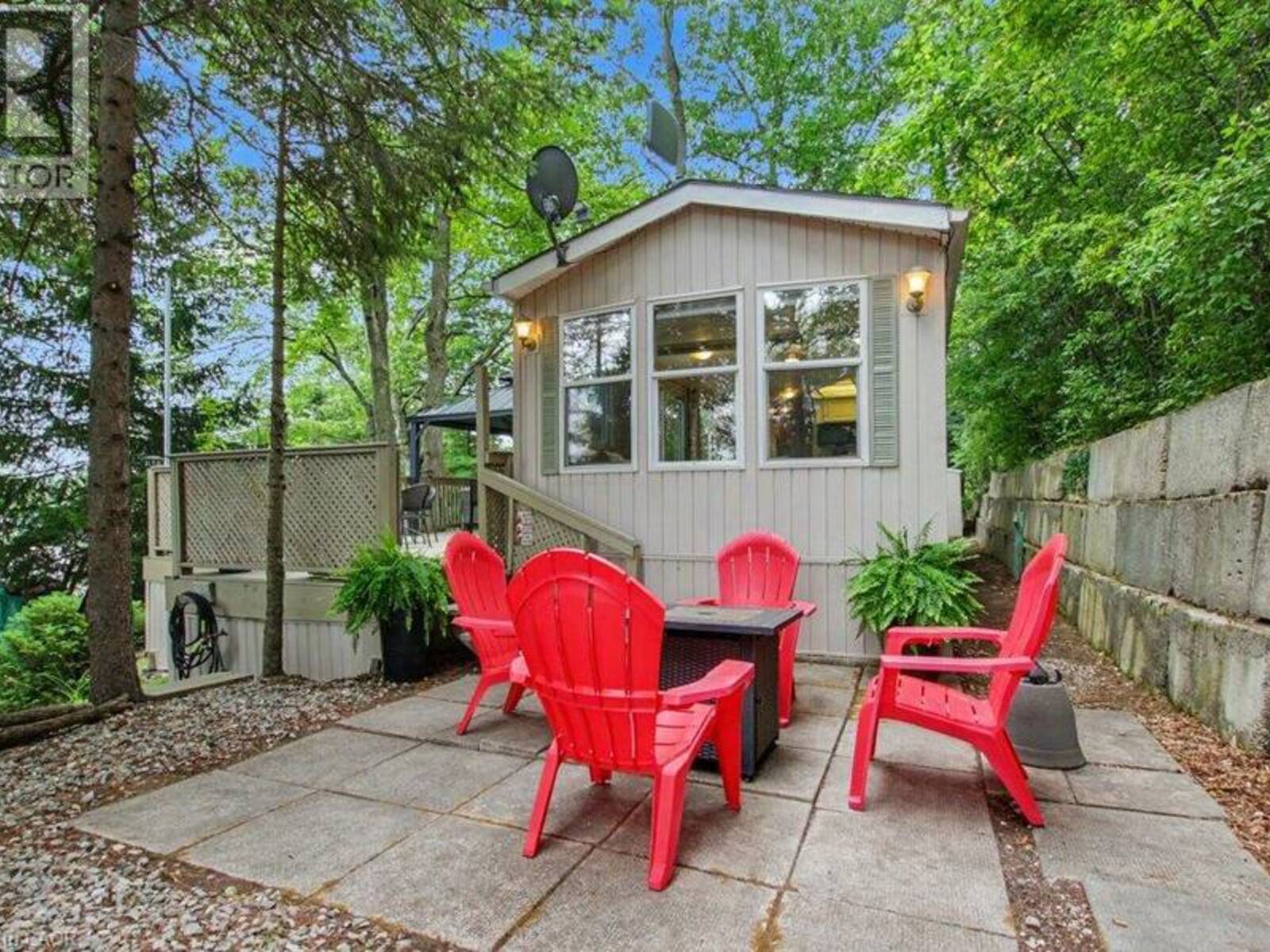 673 BRANT-WATERLOO Road Unit# 77, Ayr, Ontario N0B 1E0