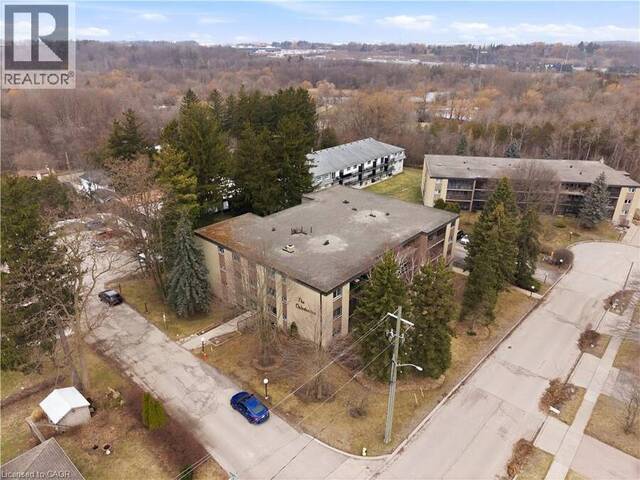 944 CALEDONIAN View Unit# 206 Cambridge Ontario, N3H 1A5 - 2 Bedrooms Condo For Sale