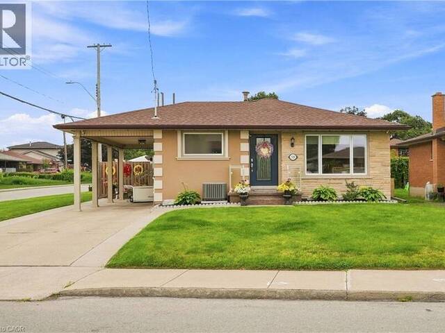 58 MOXLEY Drive Hamilton Ontario, L8T 3Y7 - 4 Bedrooms Home For Sale