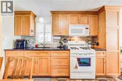 21 FAIRVIEW Crescent | Listowel Ontario | Slide Image Thirteen