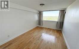 20 SPEERS Road Unit# 1004 | Oakville Ontario | Slide Image Sixteen