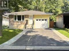 510 OAKRIDGE Place Waterloo Ontario, N2L 4P2