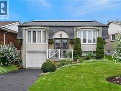 49 BROOKSTREAM Court Hamilton Ontario, L8K 6J3