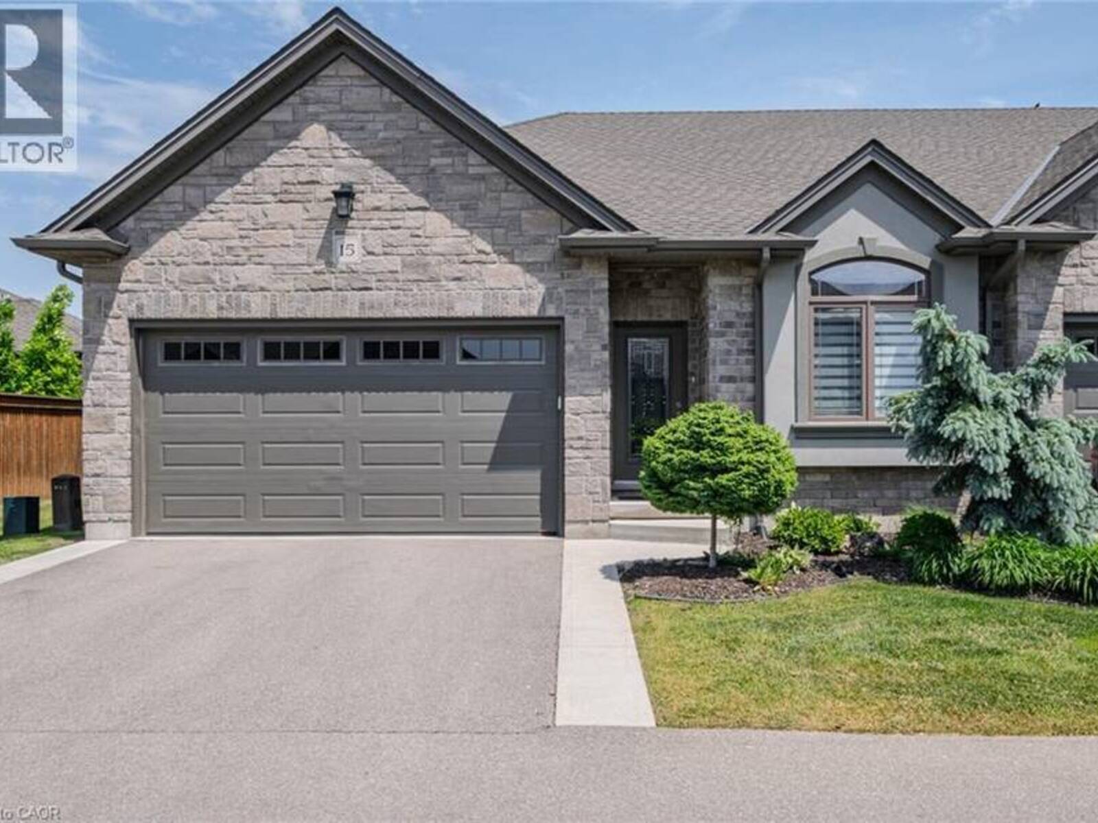 15 WINTERBERRY Lane, Waterford, Ontario N0E 1Y0