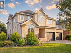 608 BLUENOSE Crescent Waterloo Ontario, N2K 4C5
