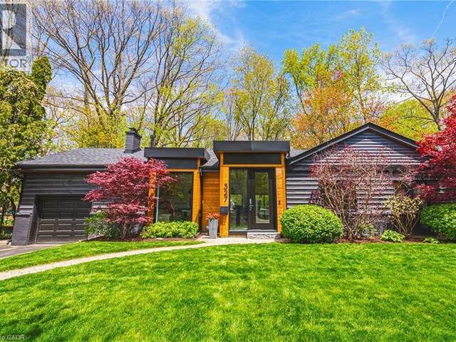 327 GOODRAM Drive Burlington Ontario, L7L 2J9 - 4 Bedrooms Home For Sale