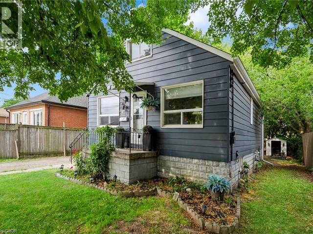 703 BRIGHTON Avenue Hamilton Ontario, L8H 6H5 - 4 Bedrooms Home For Sale