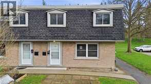 76 BORDEN Parkway Unit# 10 | Kitchener Ontario | Slide Image Three