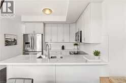 4171 PALERMO Common | Burlington Ontario | Slide Image Thirteen