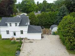 30 CAMPBELL Street Flesherton Ontario, N0C 1E0