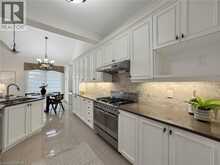3353 LIPTAY Avenue Unit# 17 | Oakville Ontario | Slide Image Twelve