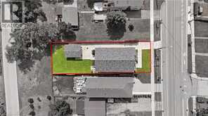 793 BEACH Boulevard | Hamilton Ontario | Slide Image Five