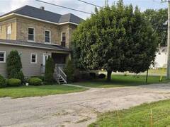 8696 S ROAD 164 Road North Perth Ontario, N0G 1Y0