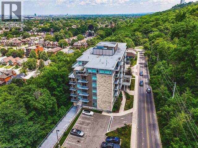 479 CHARLTON Avenue E Unit# 105 Hamilton Ontario, L8N 0B4 - 2 Bedrooms Condo For Sale