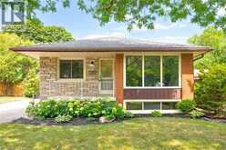 6 ROBROY Court | Brantford Ontario | Slide Image Five