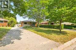 6 ROBROY Court | Brantford Ontario | Slide Image Six