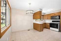 6 ROBROY Court | Brantford Ontario | Slide Image Eight