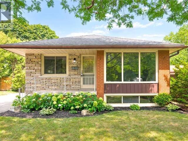 6 ROBROY Court Brantford Ontario, N3R 3E3 - 3 Bedrooms Home For Sale