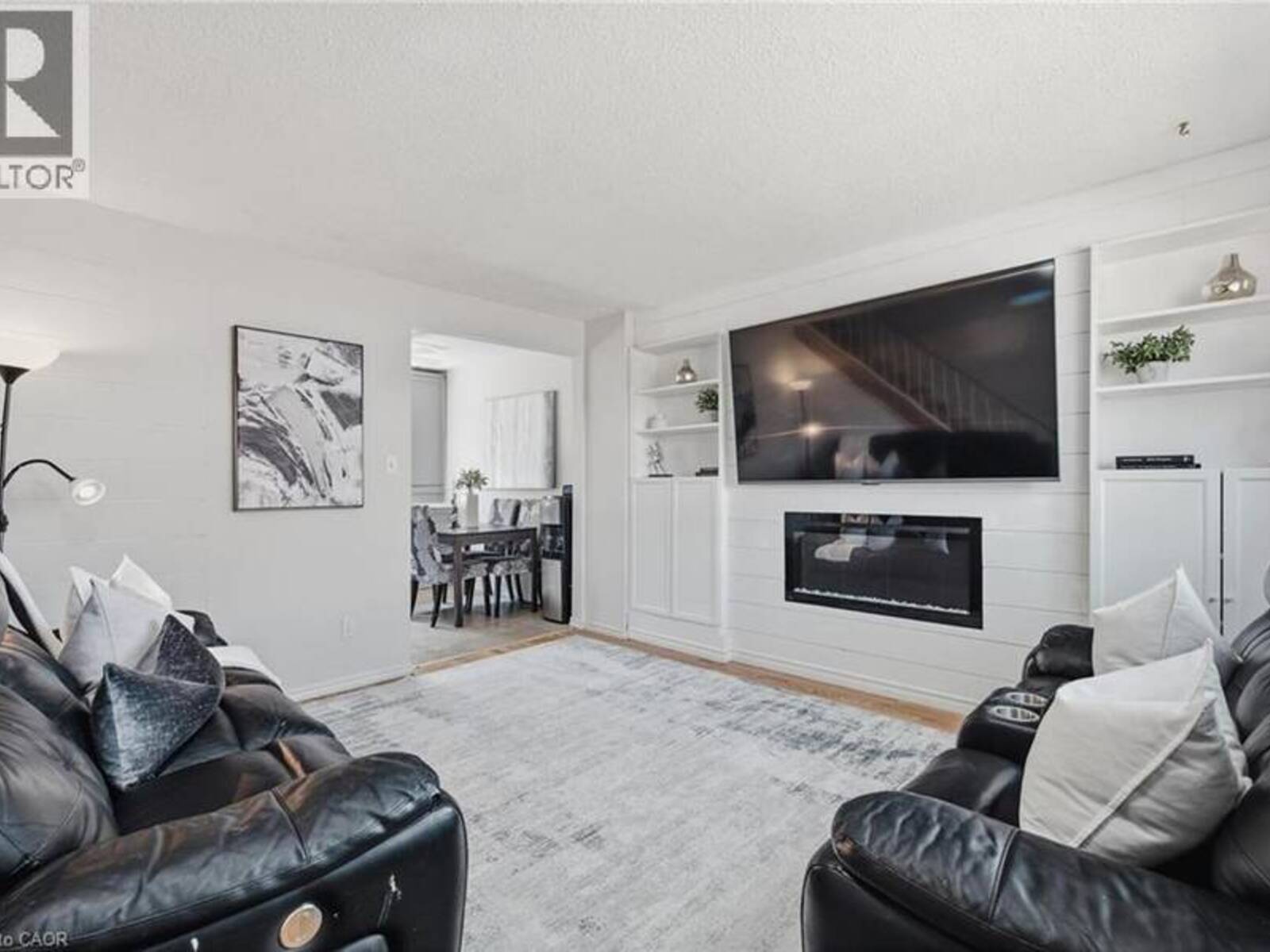 164 JANSEN Avenue Unit# 11, Kitchener, Ontario N2A 2L7