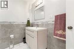 805 MUNICH Circle | Waterloo Ontario | Slide Image Thirty-three
