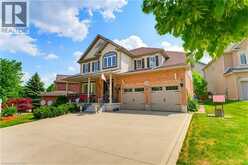805 MUNICH Circle | Waterloo Ontario | Slide Image Three