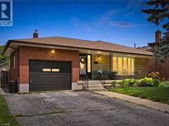 15 EDGAR Drive Brantford Ontario, N3R 6X7