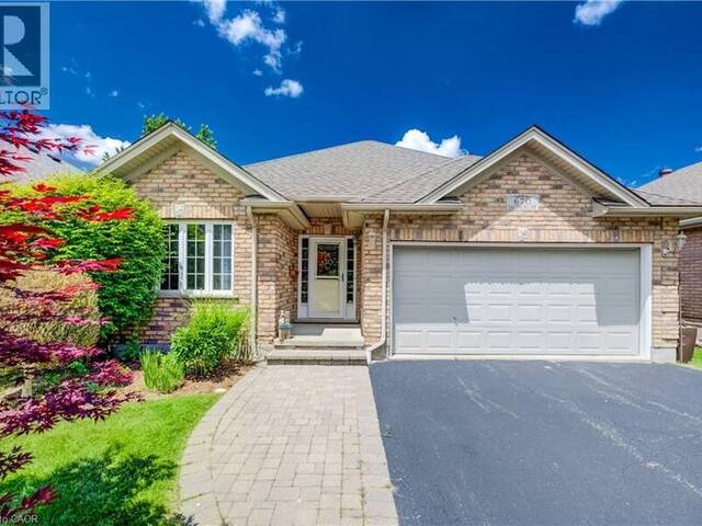 670 SALZBURG Drive Waterloo Ontario, N2V 2N8 - 3 Bedrooms Home For Sale