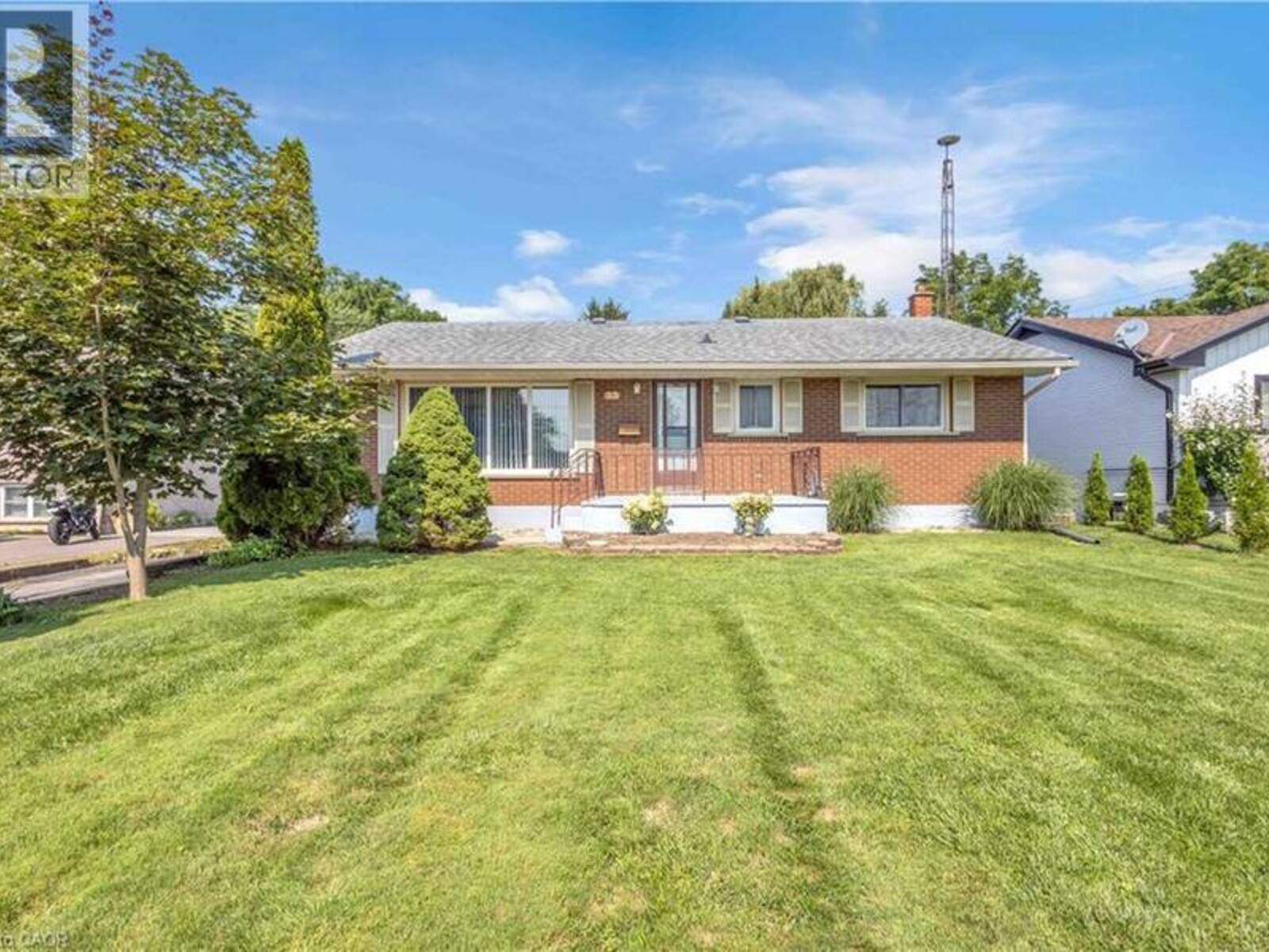 55 YOUNG Street, Tillsonburg, Ontario N4G 3H6