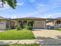 948 STONE CHURCH Road E Hamilton Ontario, L8W 1B1