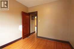 35 BARONS Avenue S | Hamilton Ontario | Slide Image Thirteen