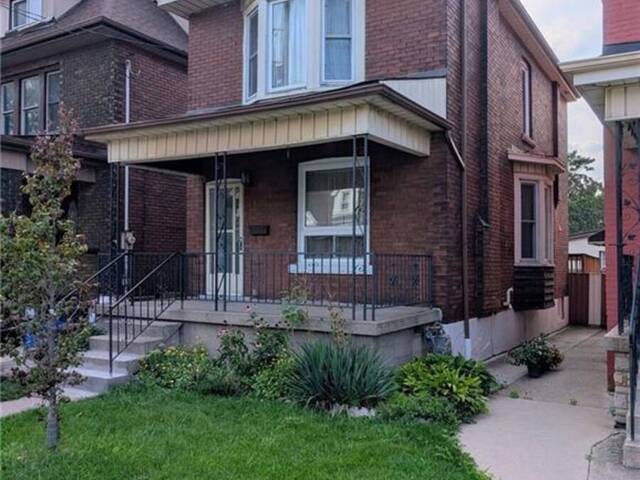 61 BARNESDALE Avenue N Hamilton Ontario, L8L 6R9 - 3 Bedrooms Home For Sale