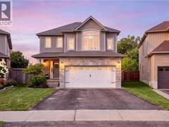 80 ROBERT SIMONE Way Ayr Ontario, N0B 1E0