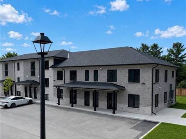 3202 VIVIAN Line Unit# 47 Stratford Ontario, N5A 0K6 - 2 Bedrooms Condo For Sale