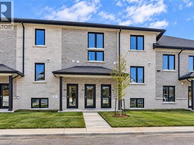 3202 VIVIAN Line Unit# 45 Stratford Ontario, N5A 0K6 - 2 Bedrooms Condo For Sale