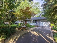 401 CAIRNCROFT Road Oakville Ontario, L6J 4M8